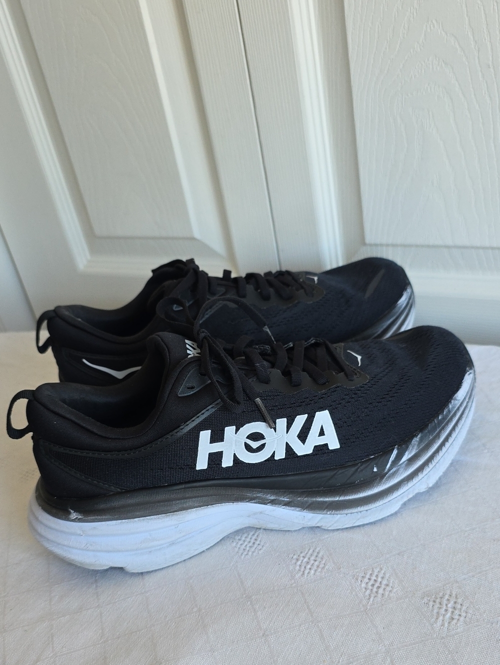 HOKA Bondi 8 Women’s Running Shoes – Dark Navy / Black – Size 10
